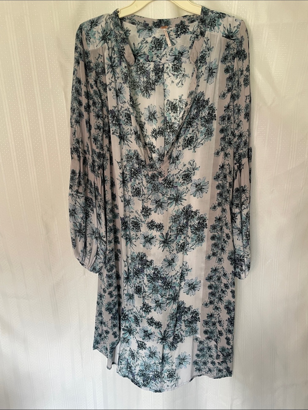 Free People Women's Large Pale Blue Floral Long Sleeve Midi Dress High Low